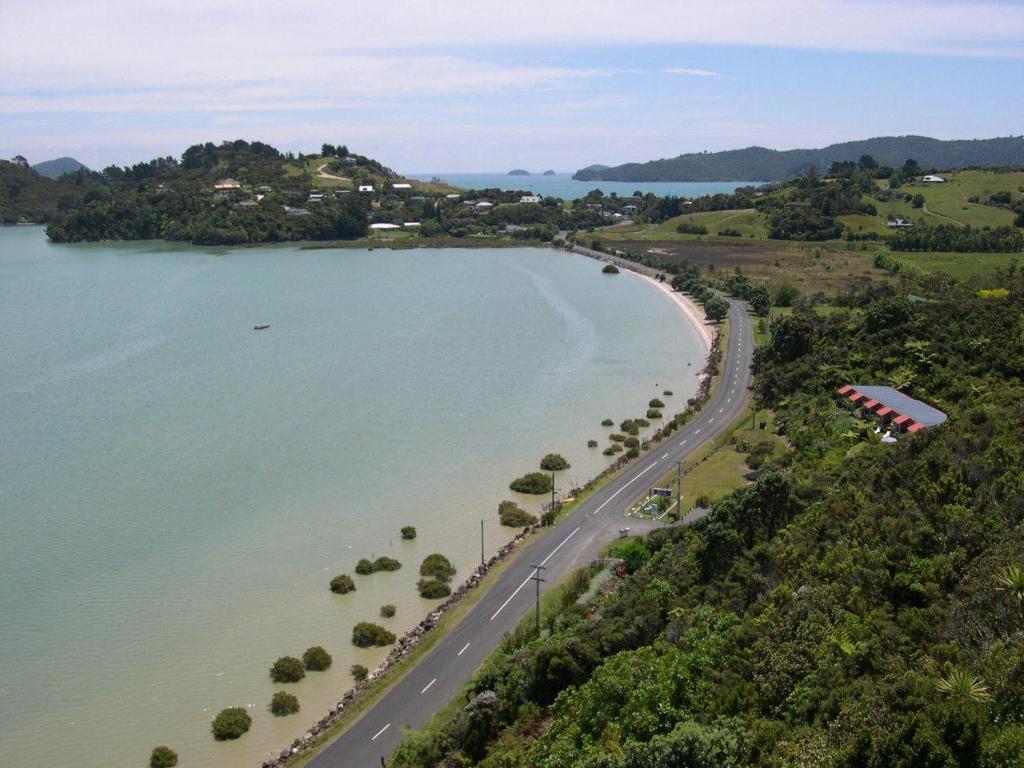 Coromandel Harbour View Motel מראה חיצוני תמונה